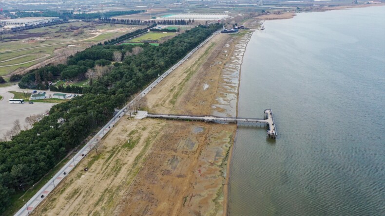 İznik Gölü’nün su seviyesi geçen yıla göre düştü