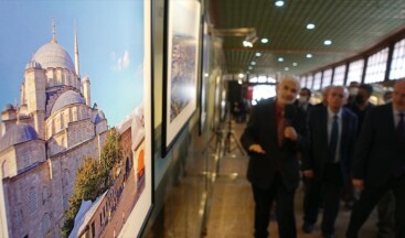 Yeni Cami ve külliyesini anlatan sergi Hünkar Kasrı’nda açıldı