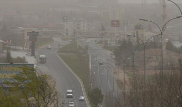 Çöl tozu hava kalitesini bozdu