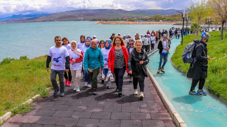 Kadınlar, Van Gölü için 430 kilometre yürüyecek