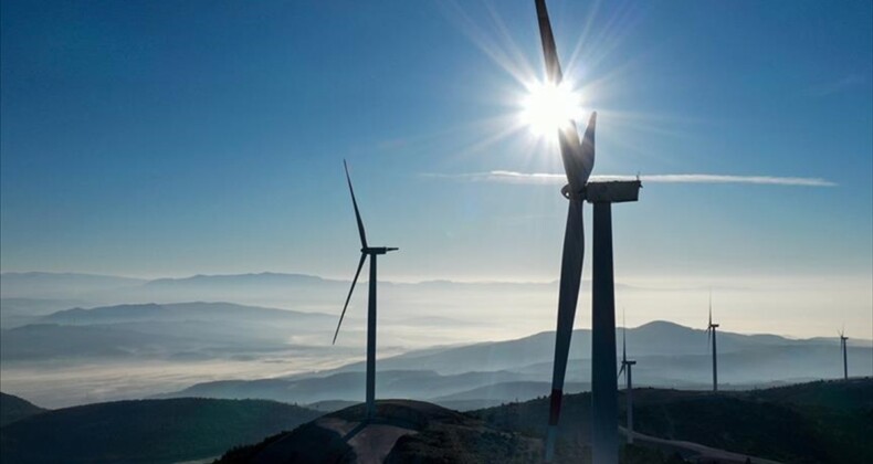Rüzgar ve güneş son 12 ayda Türkiye’nin enerji ithalatında 7 milyar dolarlık tasarruf sağladı