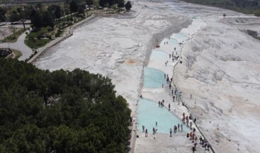 Pamukkale’ye 2022’nin ilk 5 ayında 431 bin turist geldi