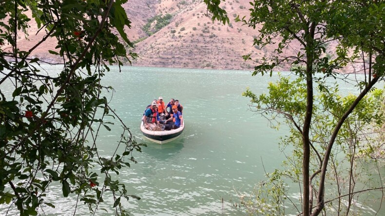 Siirt’te Müküs Çayı’nda akıntıya kapılan hemşireyi arama çalışmalarına ara verildi