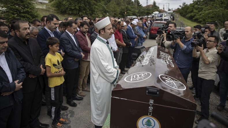 Ankara’daki selde hayatını kaybeden Mustafa Demirel son yolculuğuna uğurlandı