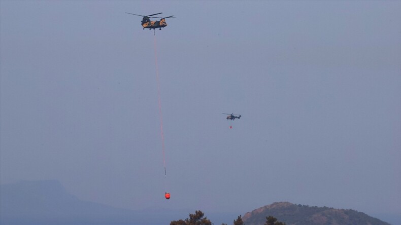 Marmaris’teki yangının söndürülmesi için askeri helikopterler 201 sorti yaptı
