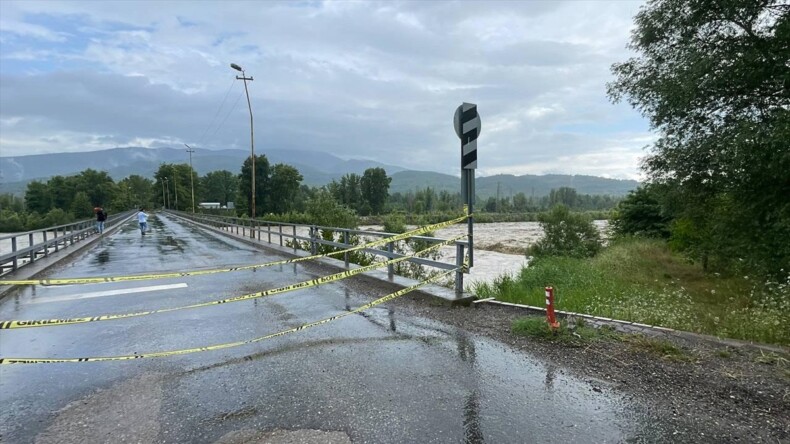 Zonguldak’ta yağmur nedeniyle engelli ve hamile kamu görevlileri izinli sayılacak