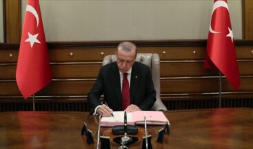 Cumhurbaşkanı Erdoğan 5 üniversiteye rektör atadı