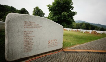 Bosna Hersek’in 27 yıldır kanayan yarası Srebrenitsa soykırımı