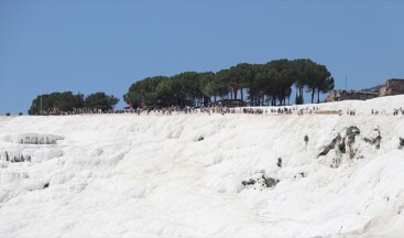 Pamukkale’de bayram hareketliliği yaşanıyor