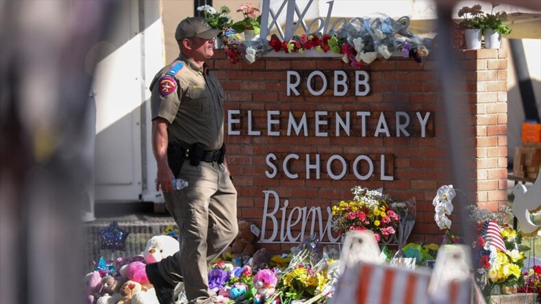 Uvalde’deki okul saldırısında polis 77 dakika boyunca saldırgana müdahale etmemiş