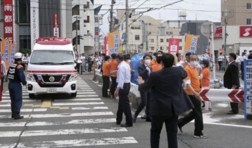 Japonya’da eski Başbakan Abe’nin öldürüldüğü bölgenin yakınında kurşun izine rastlandı