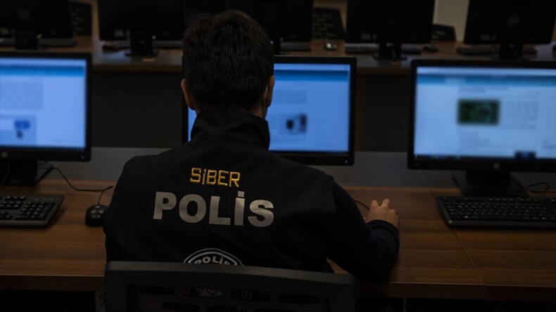 Siber polislerden “sağlıkta şiddet” olaylarına ilişkin dezenformasyon içeren paylaşımlara inceleme