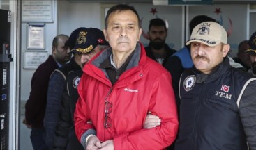 Sanık eski korgeneral Metin İyidil yeniden hakim karşısında