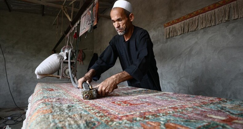 Geleneksel Afgan halısı, Türkiye’den dünya pazarına ulaşıyor