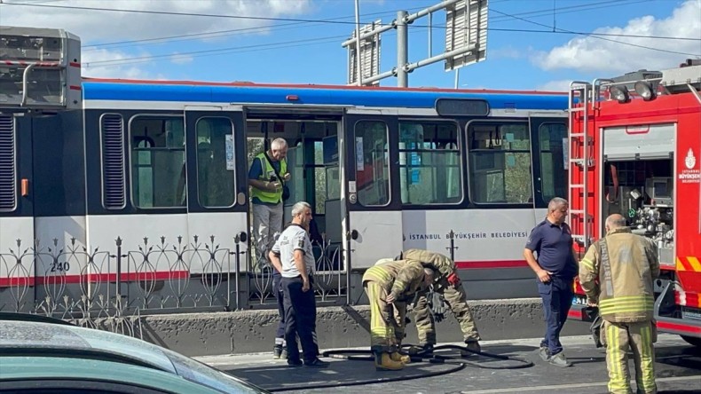 İstanbul’da tramvayda çıkan yangın söndürüldü