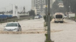 Hatay’da sağanak hayatı olumsuz etkiledi