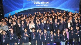 Akdeniz Üniversitesinde Bilim Olimpiyatları Ödül Töreni gerçekleştirildi   Genç bilimseverler ödüllerini aldı 