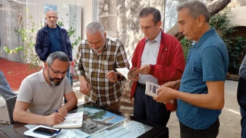 Pehlivan Emine !  Kadın konusunda yazmak da taraftarlıktır benim için ;