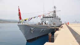 TCG Gemlik Fırkateyni ve TCG Beykoz Korveti Mersin’de ziyarete açıldı