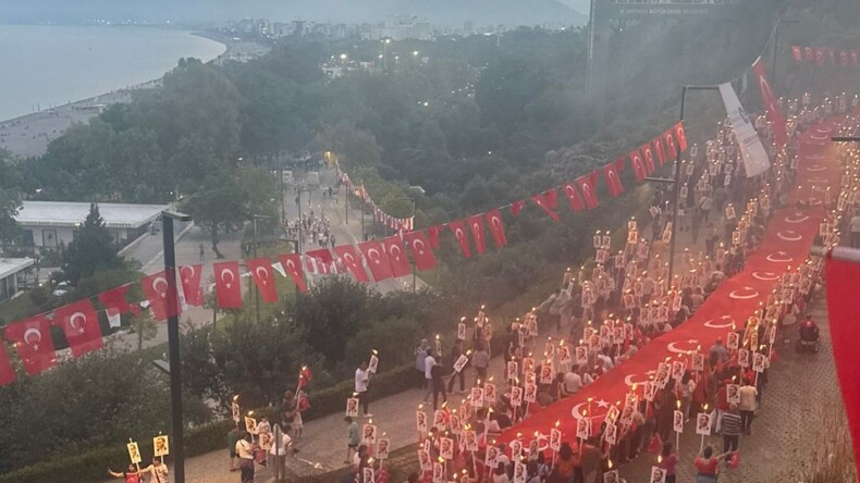 Antalya’da fener alayı ve konser düzenlendi