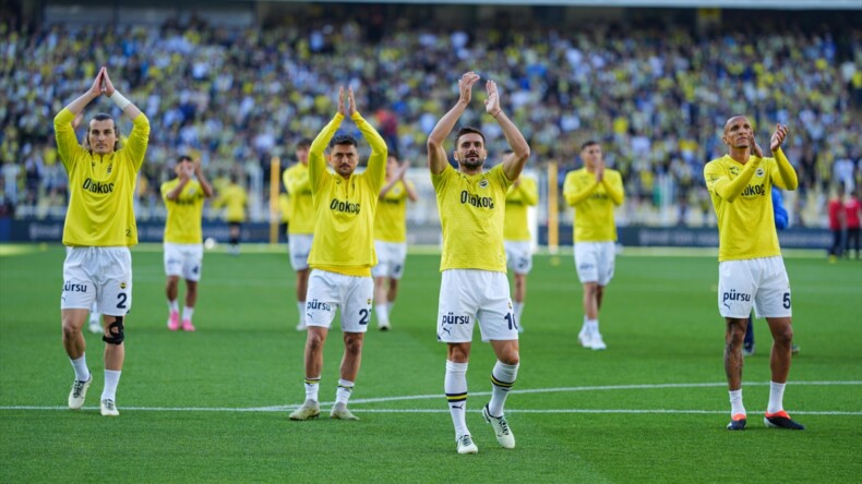 Fenerbahçe, sezonu 2. sırada bitirdi