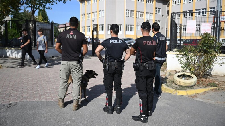 İstanbul’da okulların çevresinde yapılan polis denetimlerinin sonucu açıklandı