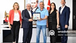 Antalya Düşünce Platformu üyeleri, Muratpaşa Belediye Başkanı Uysal’ı ziyaret etti