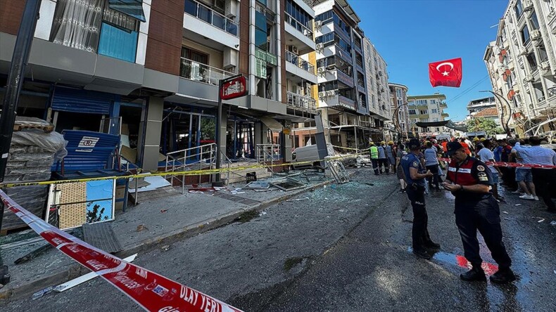 İzmir’de lokantada yaşanan patlamada ölü sayısı 5’e, yaralı sayısı 57’ye yükseldi