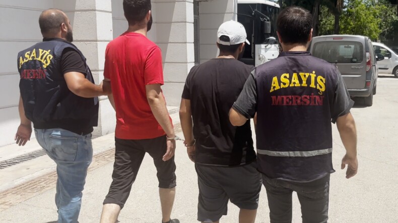 Mersin’de anahtarı kopyalanan aracın çalınıp parçalanarak satıldığı iddiasına 2 tutuklama