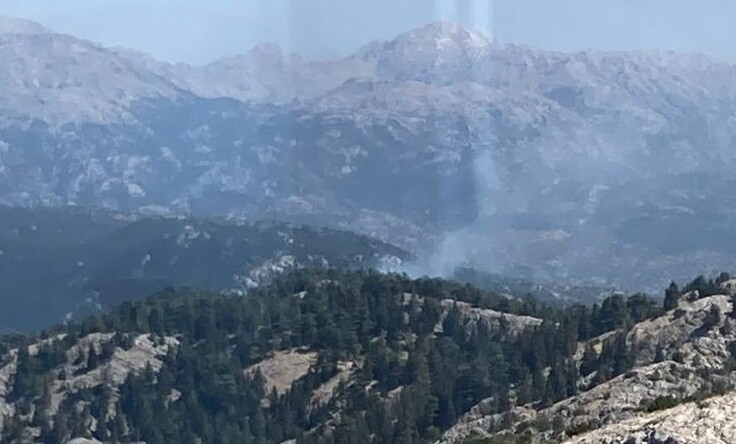 Antalya’nın Akseki ilçesinde çıkan orman yangını kontrol altında