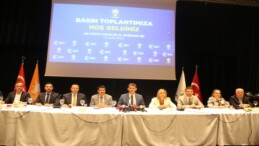 AK Parti Antalya İl Başkanı Çetin, Büyükşehir Belediye Başkanı Böcek’i eleştirdi: