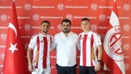 Antalyaspor, Petrusenko ile Abdurrahim Dursun için imza töreni düzenledi