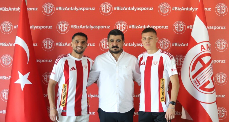 Antalyaspor, Petrusenko ile Abdurrahim Dursun için imza töreni düzenledi