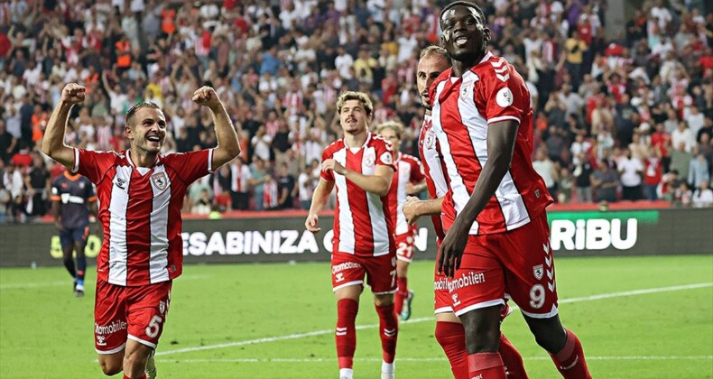 Samsunspor evinde 3 puanı aldı