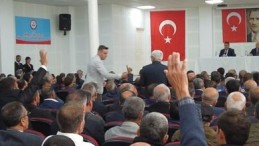 Adana Valisi Yavuz Selim Köşger muhtarlarla bir araya geldi