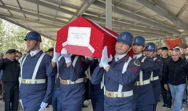 Muğla’daki trafik kazasında yaşamını yitiren uzman çavuşun cenazesi Adana’da defnedildi