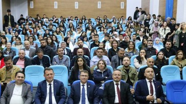 Alanya’da “Türk Dil Kurumu ve Türk Dünyasında Ortak Alfabe” konulu konferans düzenlendi