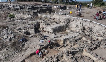 Tatarlı Höyük’te Orta Tunç Çağı’na ait yapı açığa çıkarıldı